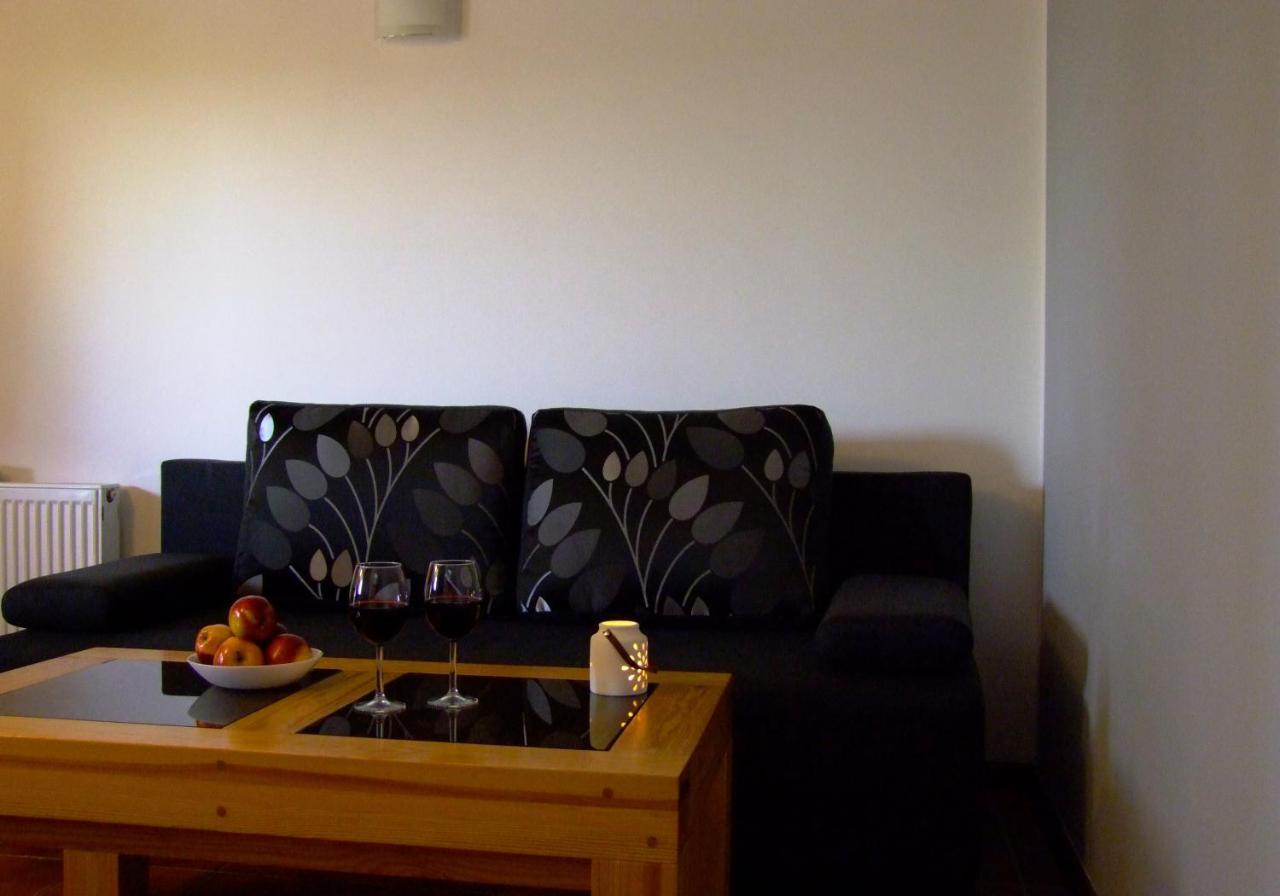 Mazurski Zakatek-Apartamenty Mikolajki Bagian luar foto